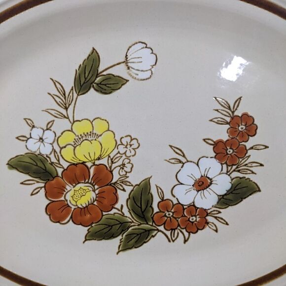Mountain wood Collection Stoneware Trellis Blossom Oval serving platter 17" - Picture 2 of 4